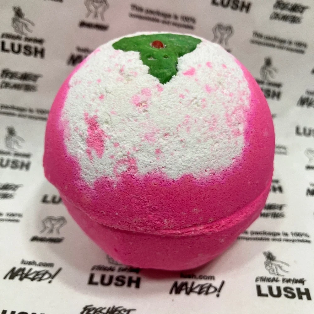 LUSH Sweet Pudding Bath Bomb 7 oz.